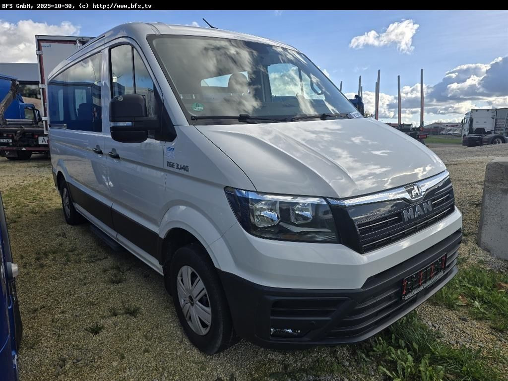 MAN TGE 3.140 4x2 F SB Kleinbus 9-Sitzer - 小型巴士, 小型客车:图1 MAN TGE 3.140 4x2 F SB Kleinbus 9-Sitzer - 小型巴士, 小型客车:图1