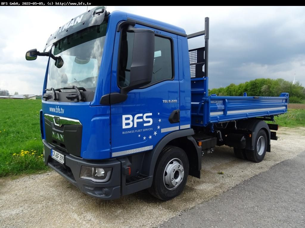 MAN TGL (TG3) 8.220 4x2 BB CH TG3, Automatik - 翻斗货车:图1 MAN TGL (TG3) 8.220 4x2 BB CH TG3, Automatik - 翻斗货车:图1
