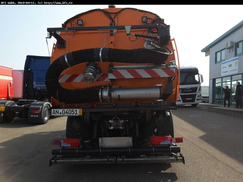 MAN TGS 18.360 4X2 LL Bucher OF 8000 RS beids. WK HD - 道路清扫机:图3 MAN TGS 18.360 4X2 LL Bucher OF 8000 RS beids. WK HD - 道路清扫机:图3