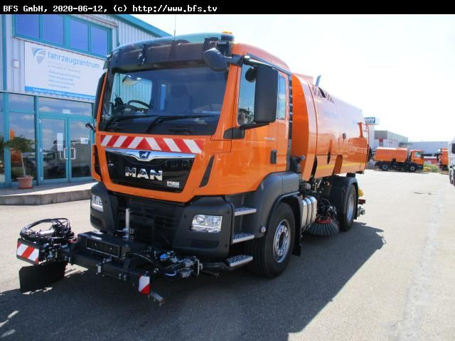 MAN TGS 18.400 4X2 BL Bucher OF 8000 RS Drehjet beid - 道路清扫机:图1 MAN TGS 18.400 4X2 BL Bucher OF 8000 RS Drehjet beid - 道路清扫机:图1