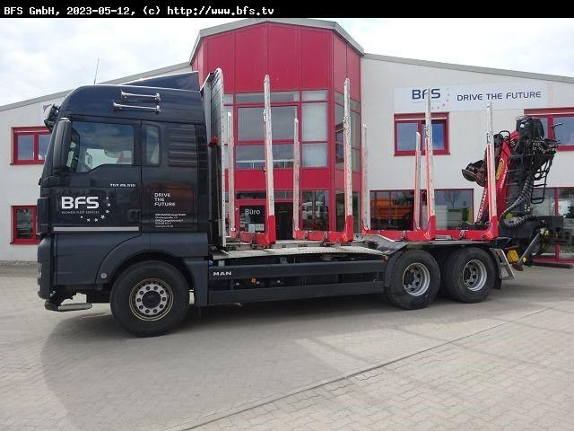 MAN TGX 26.510 6x4 BL Kurzholz, Sicherheitspaket Plu - 木材运输车:图2 MAN TGX 26.510 6x4 BL Kurzholz, Sicherheitspaket Plu - 木材运输车:图2