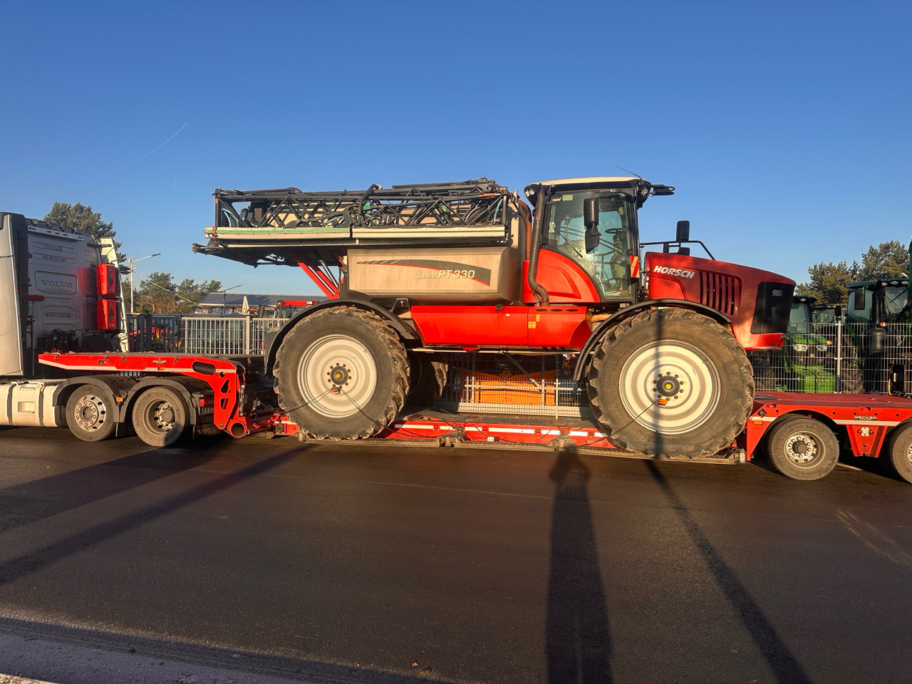 Horsch Leeb PT 330 ( 350 ) LEEB PT 330 - 自推进喷雾机:图3 Horsch Leeb PT 330 ( 350 ) LEEB PT 330 - 自推进喷雾机:图3