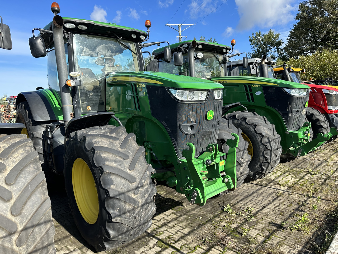 John Deere 7290R AutoPower 55 km/h ABS 310 PS GPS - 拖拉机:图3 John Deere 7290R AutoPower 55 km/h ABS 310 PS GPS - 拖拉机:图3