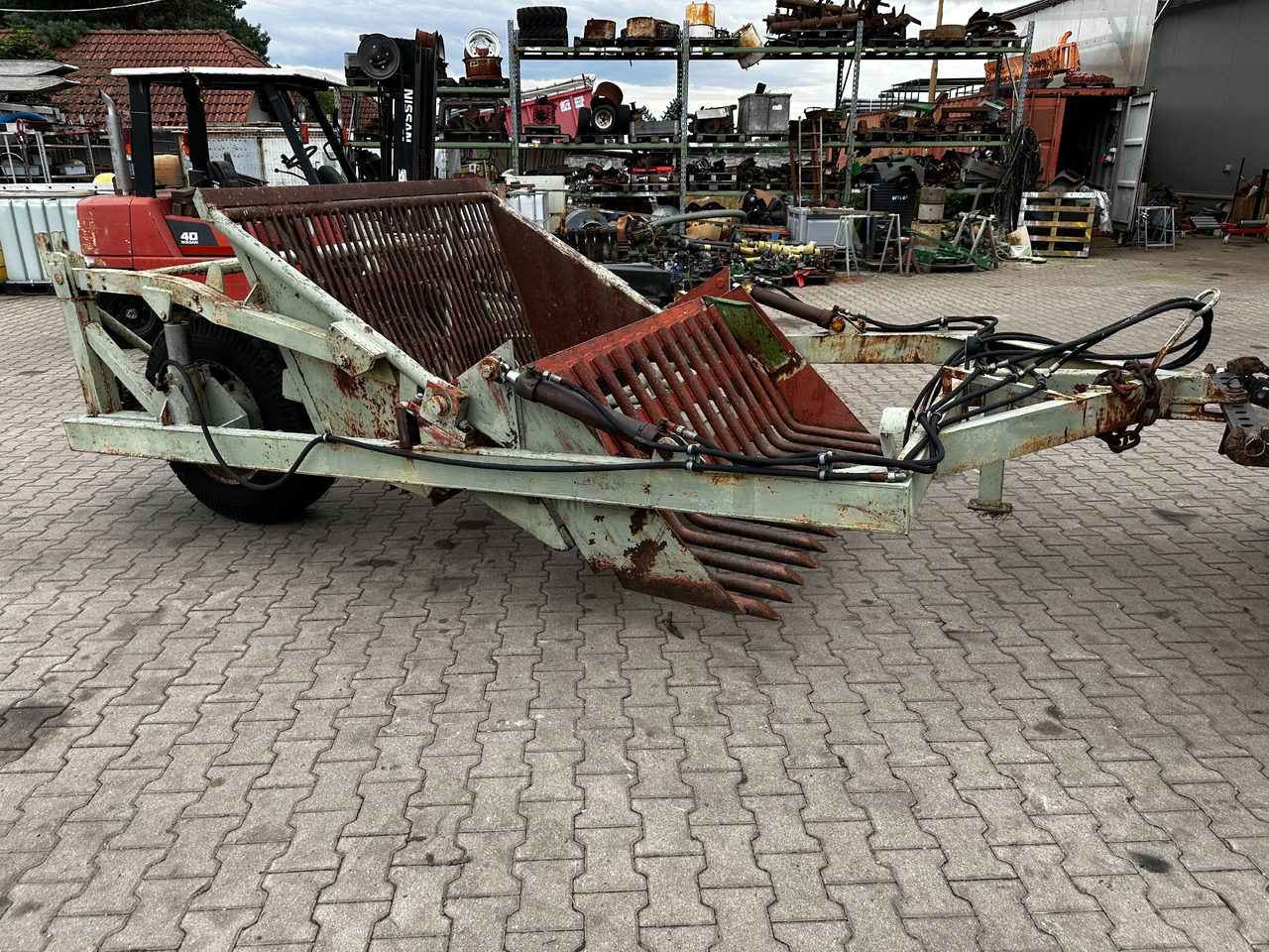 Zbieracz kamieni Fortschritt Steinsammler Steinsammelwagen - 土壤耕作设备:图3 Zbieracz kamieni Fortschritt Steinsammler Steinsammelwagen - 土壤耕作设备:图3