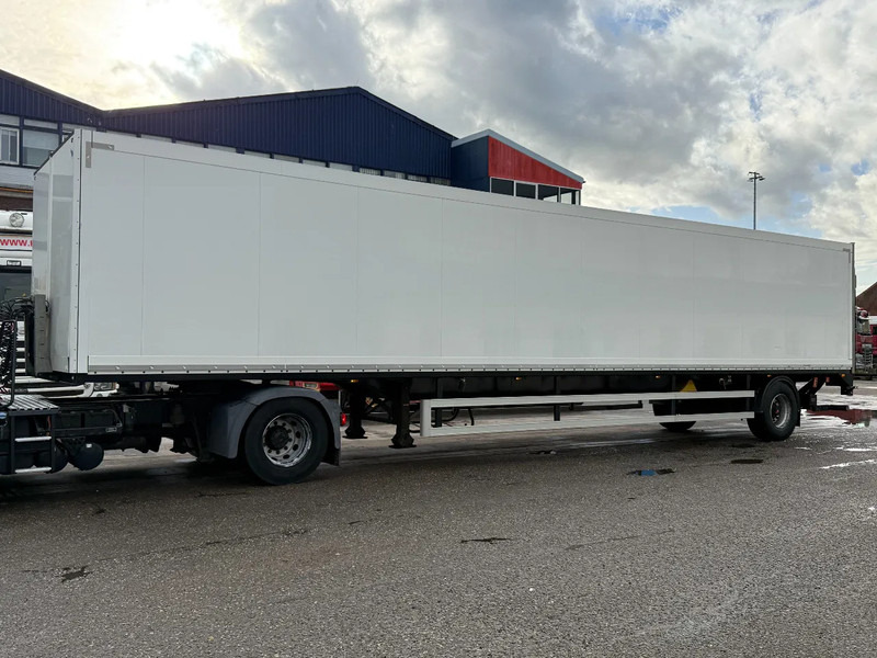 BP Trailer S110S + STEERING AXLE + LIFT 2.000 KG ZEPRO + REMOTE - 封闭厢式半拖车:图1 BP Trailer S110S + STEERING AXLE + LIFT 2.000 KG ZEPRO + REMOTE - 封闭厢式半拖车:图1