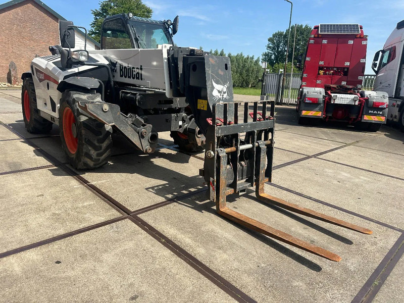 Bobcat T40.180 SLPB 31,CE, 3102 HOURS, 18 M , 4000KG 1200MM FORKS AIR CONDITIONER - 伸缩臂叉装车:图4 Bobcat T40.180 SLPB 31,CE, 3102 HOURS, 18 M , 4000KG 1200MM FORKS AIR CONDITIONER - 伸缩臂叉装车:图4