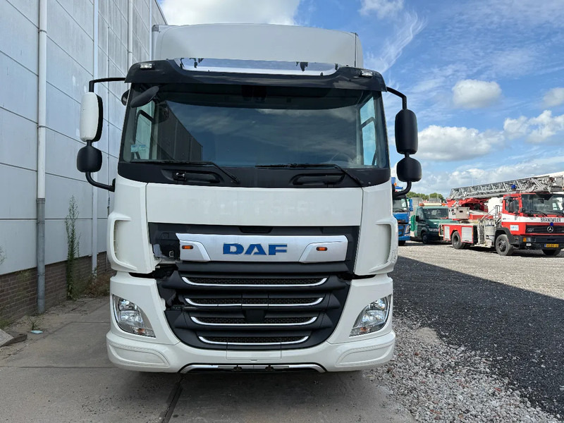 DAF CF 320 4X2 - EURO 6 - 19 TON + DHOLLANDIA - 厢式卡车:图2 DAF CF 320 4X2 - EURO 6 - 19 TON + DHOLLANDIA - 厢式卡车:图2