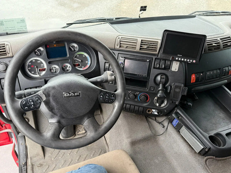 起重车 DAF CF 85.410 6X2 EURO 5 + HMF 3000K6 + REMOTE CONTROL：图17