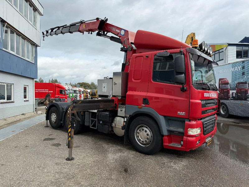 DAF CF 85.410 6X2 EURO 5 + HMF 3000K6 + REMOTE CONTROL - 起重车:图4 DAF CF 85.410 6X2 EURO 5 + HMF 3000K6 + REMOTE CONTROL - 起重车:图4