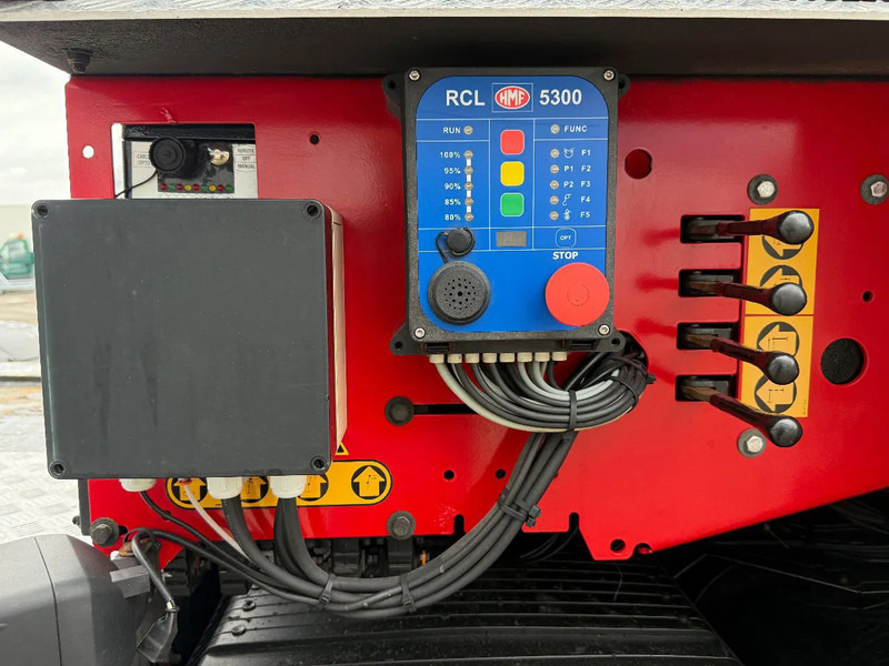 起重车 DAF CF 85.410 6X2 EURO 5 + HMF 3000K6 + REMOTE CONTROL：图8