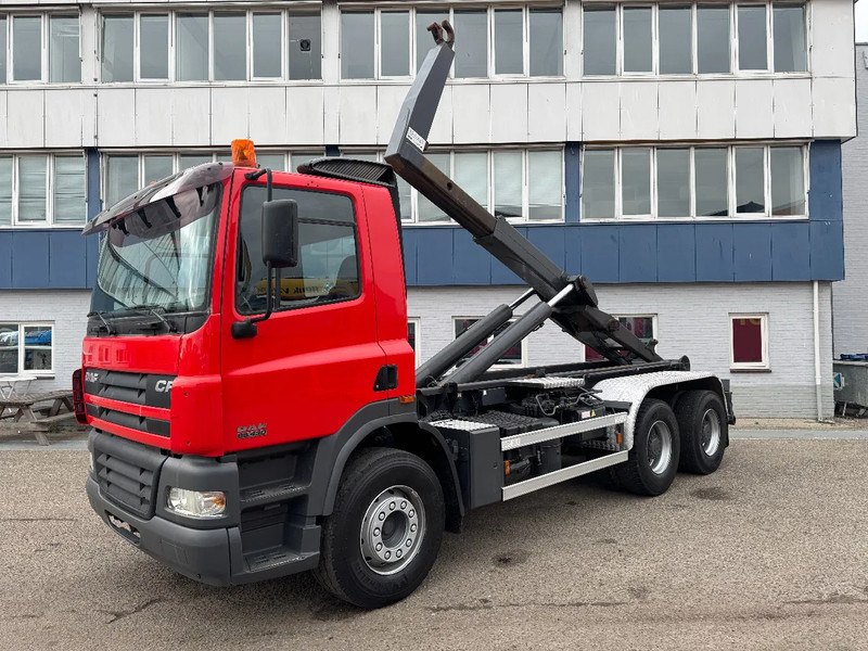 DAF CF 85.430 6X4 EURO 3 FULL STEEL VDL 25 TON - 吊钩升降车:图1 DAF CF 85.430 6X4 EURO 3 FULL STEEL VDL 25 TON - 吊钩升降车:图1