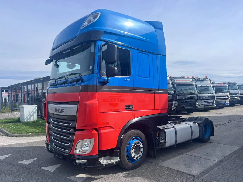 DAF XF 440 SSC 4X2 EURO 6 VOLUME - 牵引车:图1 DAF XF 440 SSC 4X2 EURO 6 VOLUME - 牵引车:图1