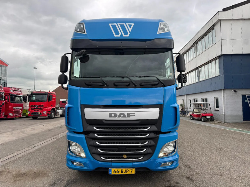 DAF XF 460 6X2 EURO 6 + HERTOGHS HANGER - 侧帘卡车:图2 DAF XF 460 6X2 EURO 6 + HERTOGHS HANGER - 侧帘卡车:图2