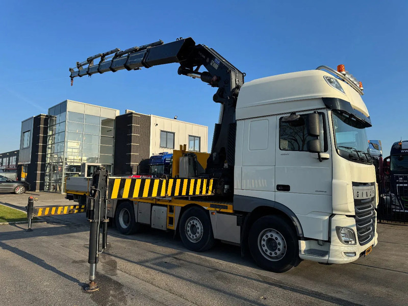 DAF XF 460 8X2 - EURO 6 + HIAB 855 EP-6 + REMOTE + STEERING AXLE - 栏板式/ 平板卡车, 起重车:图2 DAF XF 460 8X2 - EURO 6 + HIAB 855 EP-6 + REMOTE + STEERING AXLE - 栏板式/ 平板卡车, 起重车:图2