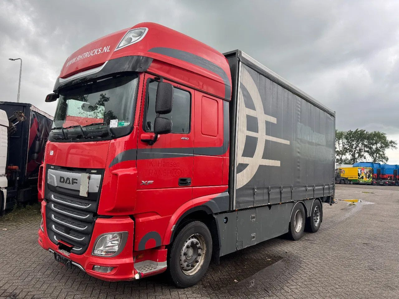 DAF XF 480 6X2 EURO 6 2018AUTOMATIC DAF XF 480 6X2 EURO 6 2018 AUTOMATIC - 侧帘卡车:图1 DAF XF 480 6X2 EURO 6 2018AUTOMATIC DAF XF 480 6X2 EURO 6 2018 AUTOMATIC - 侧帘卡车:图1