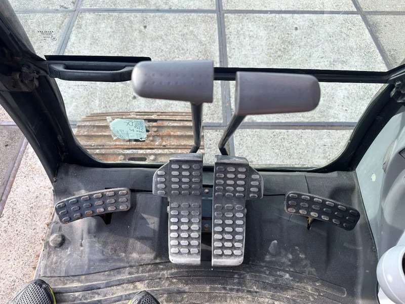 Hitachi ZX350LC-5B CE - 履带式挖掘机:图5 Hitachi ZX350LC-5B CE - 履带式挖掘机:图5