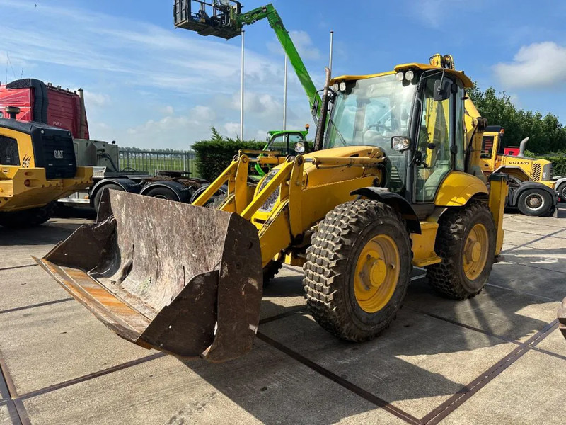 Komatsu WB97S-5E0 - 反铲装载机:图4 Komatsu WB97S-5E0 - 反铲装载机:图4