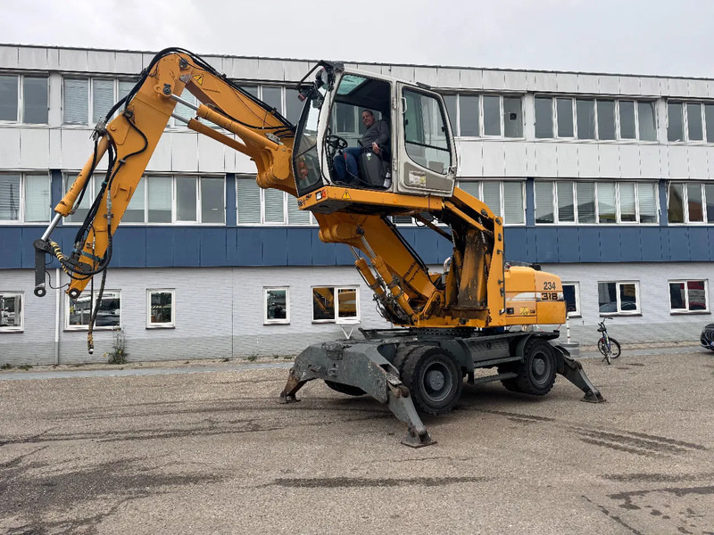 Liebherr A 316 LITRONIC CABIN HIGH CE - 垃圾/ 工业叉装车:图1 Liebherr A 316 LITRONIC CABIN HIGH CE - 垃圾/ 工业叉装车:图1