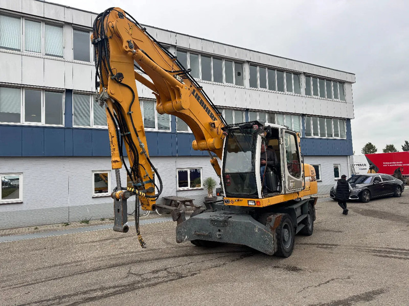 Liebherr A 316 LITRONIC CABIN HIGH CE - 垃圾/ 工业叉装车:图5 Liebherr A 316 LITRONIC CABIN HIGH CE - 垃圾/ 工业叉装车:图5