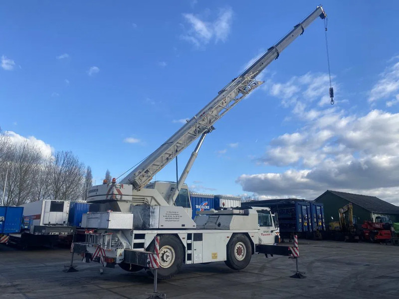 Liebherr LTM1030 - 全地形起重机:图2 Liebherr LTM1030 - 全地形起重机:图2