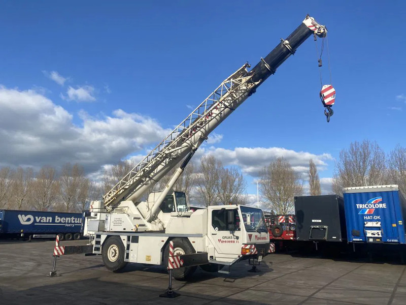 Liebherr LTM1030 - 全地形起重机:图1 Liebherr LTM1030 - 全地形起重机:图1