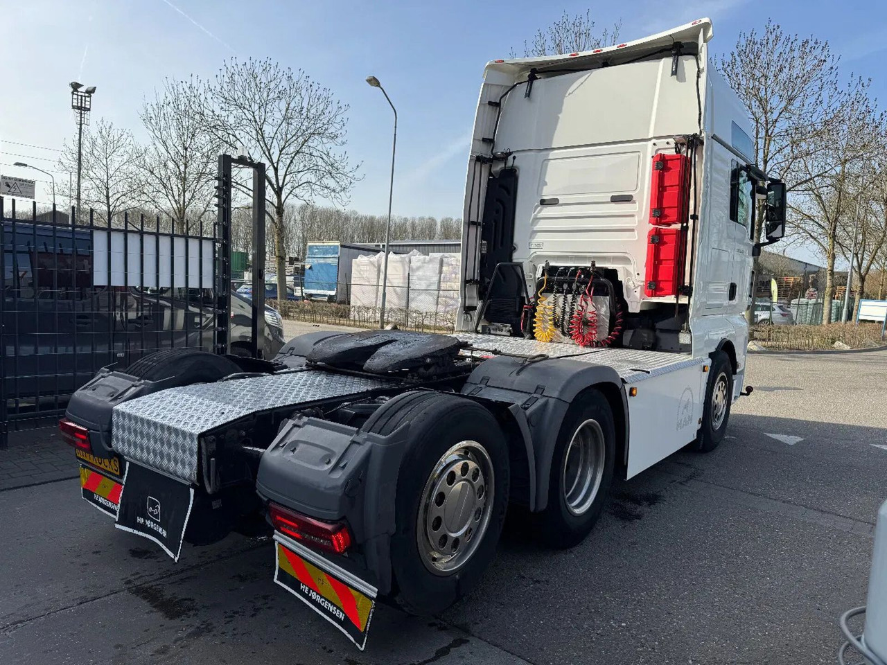 MAN TGX 26.500 6X2 - EURO 6 + LIFTING AXLE - 牵引车:图4 MAN TGX 26.500 6X2 - EURO 6 + LIFTING AXLE - 牵引车:图4