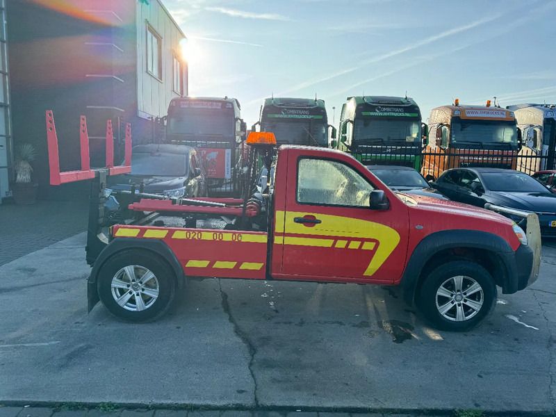 Mazda BT-50 4X4 + TOW TRUCK + DOUBLE WINCH + REMOTE - 小型货车:图4 Mazda BT-50 4X4 + TOW TRUCK + DOUBLE WINCH + REMOTE - 小型货车:图4