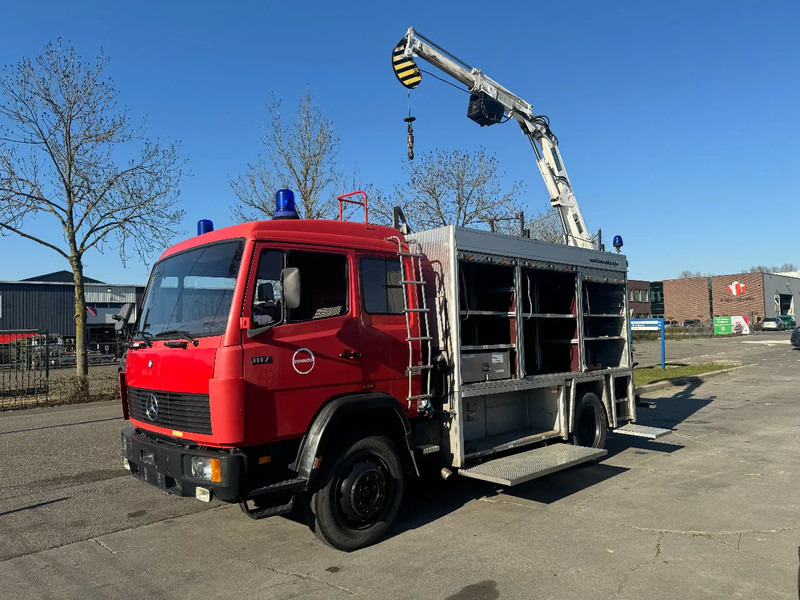 Mercedes-Benz 1117 4X2 FIRE TRUCK HIAB 050A ONLY 105787 KM - 消防车:图1 Mercedes-Benz 1117 4X2 FIRE TRUCK HIAB 050A ONLY 105787 KM - 消防车:图1