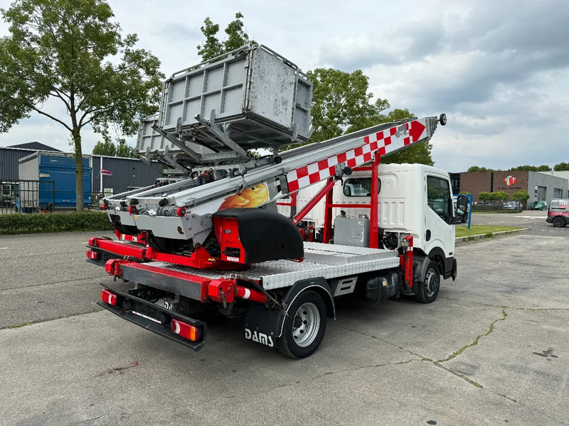 Nissan 3X UNIT CABSTAR 35.13 + LIFT 25 METER + REMOTE CONTROL EURO 6 - 小型货车:图3 Nissan 3X UNIT CABSTAR 35.13 + LIFT 25 METER + REMOTE CONTROL EURO 6 - 小型货车:图3