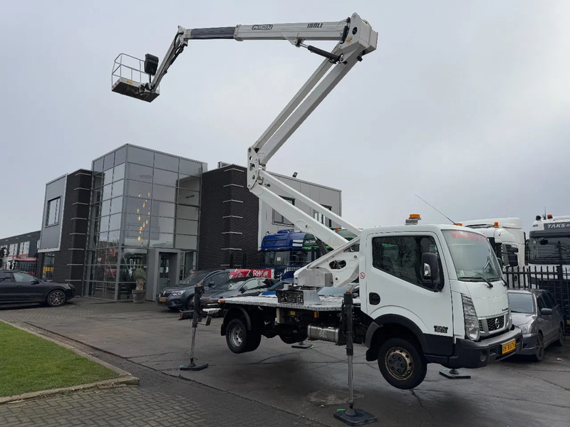 Nissan Cabstar 35.12 + ISOLI 21 METER AERIAL PLATFORM - 小型货车:图3 Nissan Cabstar 35.12 + ISOLI 21 METER AERIAL PLATFORM - 小型货车:图3