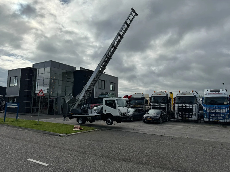 Nissan Cabstar 35.13 EURO 6 + LIFT 25 METER + REMOTE CONTROL - 小型货车:图1 Nissan Cabstar 35.13 EURO 6 + LIFT 25 METER + REMOTE CONTROL - 小型货车:图1