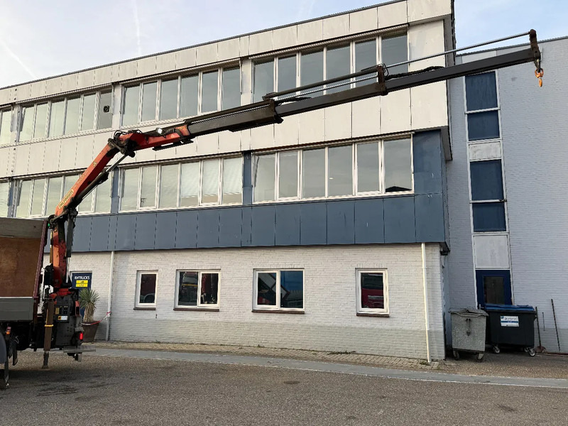 Scania G370 4X4 EURO 6 + 3-SIDE TIPPER + PALFINGER PK9002 + REMOTE - 翻斗车, 起重车:图4 Scania G370 4X4 EURO 6 + 3-SIDE TIPPER + PALFINGER PK9002 + REMOTE - 翻斗车, 起重车:图4