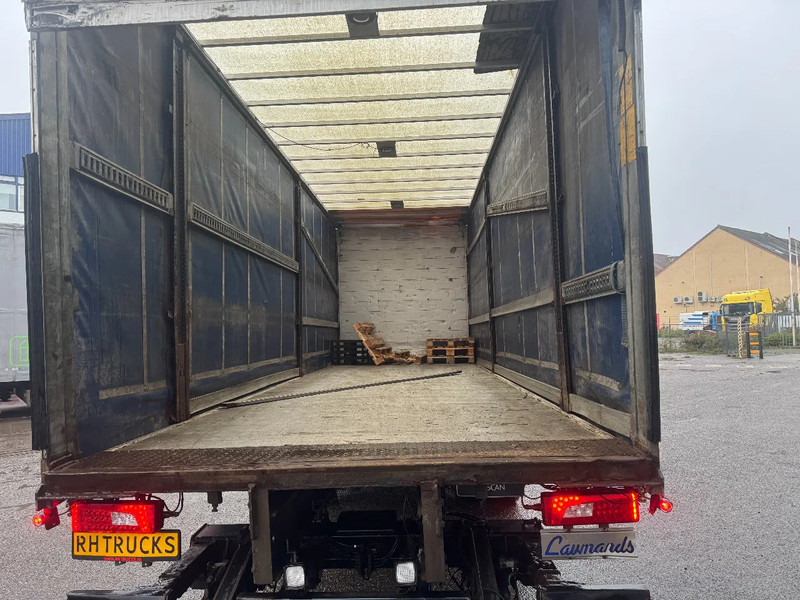 Scania P230 4X2 MANUAL + ZEPRO 2500 KG LIFT + REMOTE CONTROL - 侧帘卡车:图5 Scania P230 4X2 MANUAL + ZEPRO 2500 KG LIFT + REMOTE CONTROL - 侧帘卡车:图5