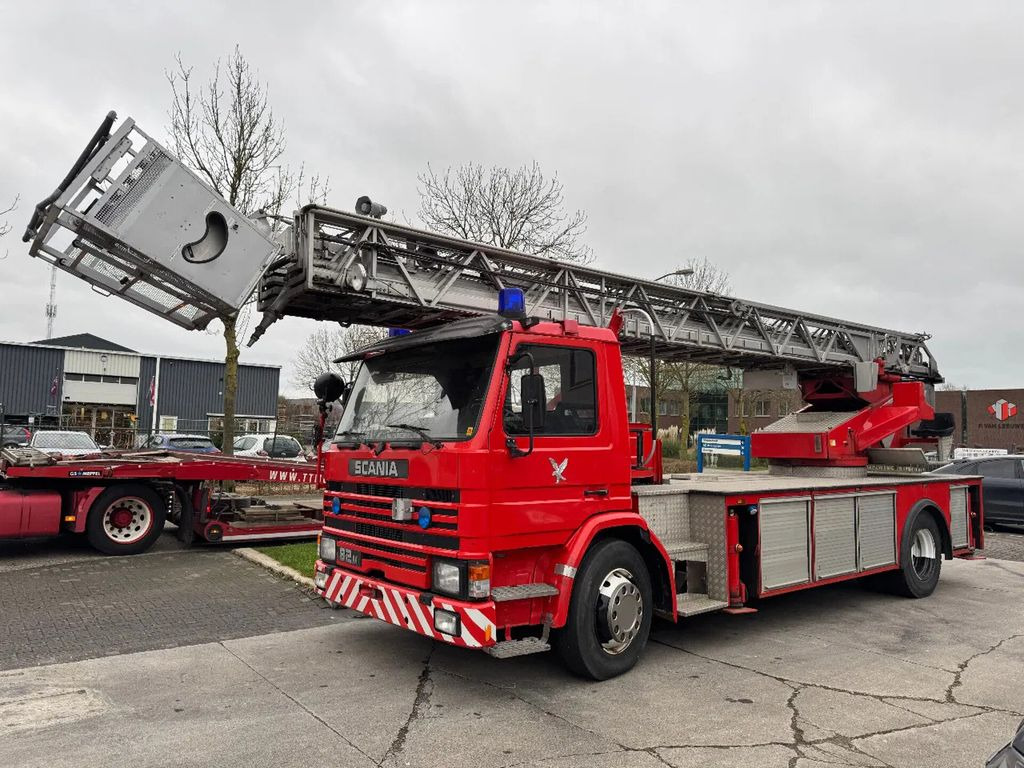 Scania P82 4X2 - FIRE TRUCK - 30M LIFT - 消防车:图1 Scania P82 4X2 - FIRE TRUCK - 30M LIFT - 消防车:图1