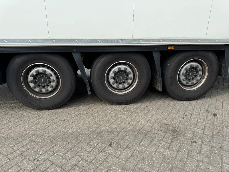 Schmitz Cargobull SCB S3B - 3 AXLE - CARRIER VECTOR 1350 租赁 Schmitz Cargobull SCB S3B - 3 AXLE - CARRIER VECTOR 1350:图13 Schmitz Cargobull SCB S3B - 3 AXLE - CARRIER VECTOR 1350 租赁 Schmitz Cargobull SCB S3B - 3 AXLE - CARRIER VECTOR 1350:图13