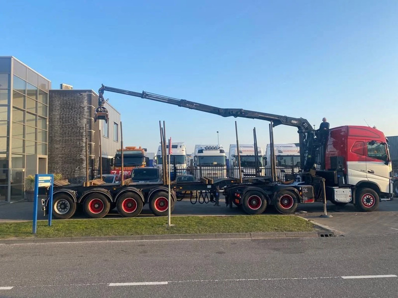 Volvo FH 540 6X4 EURO 6 + EPSILON S260Z96 + TRAILER 4 AXLE DOLL - 木材运输车, 起重车:图1 Volvo FH 540 6X4 EURO 6 + EPSILON S260Z96 + TRAILER 4 AXLE DOLL - 木材运输车, 起重车:图1