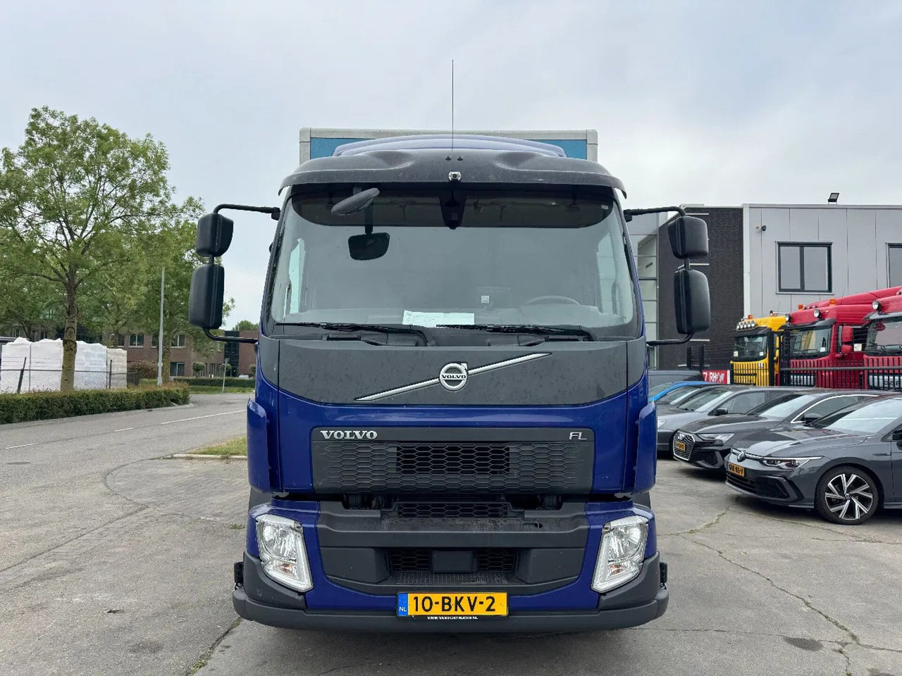 Volvo FL 250 4X2 - EURO 6 + DHOLLANDIA LIFT + TÜV 05-2 - 厢式卡车:图2 Volvo FL 250 4X2 - EURO 6 + DHOLLANDIA LIFT + TÜV 05-2 - 厢式卡车:图2
