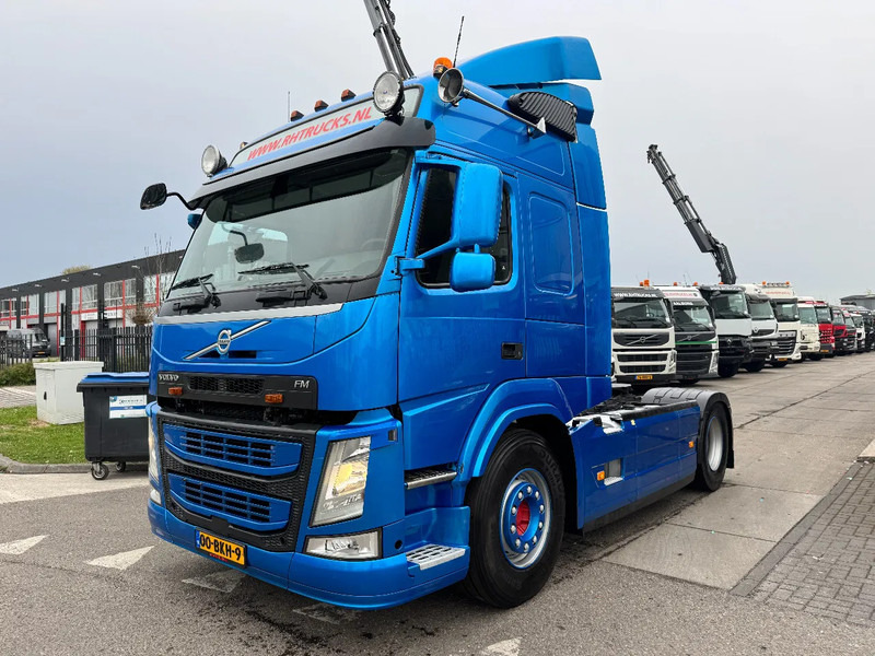 Volvo FM 370 4X2 EURO 6 SKIRTS SPOILERS I-SHIFT - 牵引车:图1 Volvo FM 370 4X2 EURO 6 SKIRTS SPOILERS I-SHIFT - 牵引车:图1