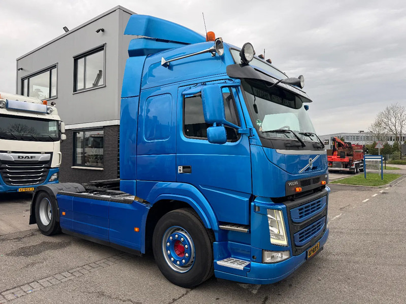Volvo FM 370 4X2 SPOILERS EURO 6 SKIRTS HOLLAND TRUCK - 牵引车:图3 Volvo FM 370 4X2 SPOILERS EURO 6 SKIRTS HOLLAND TRUCK - 牵引车:图3