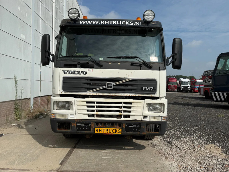 Volvo FM 7.290 4X2 - EURO 2 + MANUAL GEARBOX - 栏板式/ 平板卡车:图2 Volvo FM 7.290 4X2 - EURO 2 + MANUAL GEARBOX - 栏板式/ 平板卡车:图2