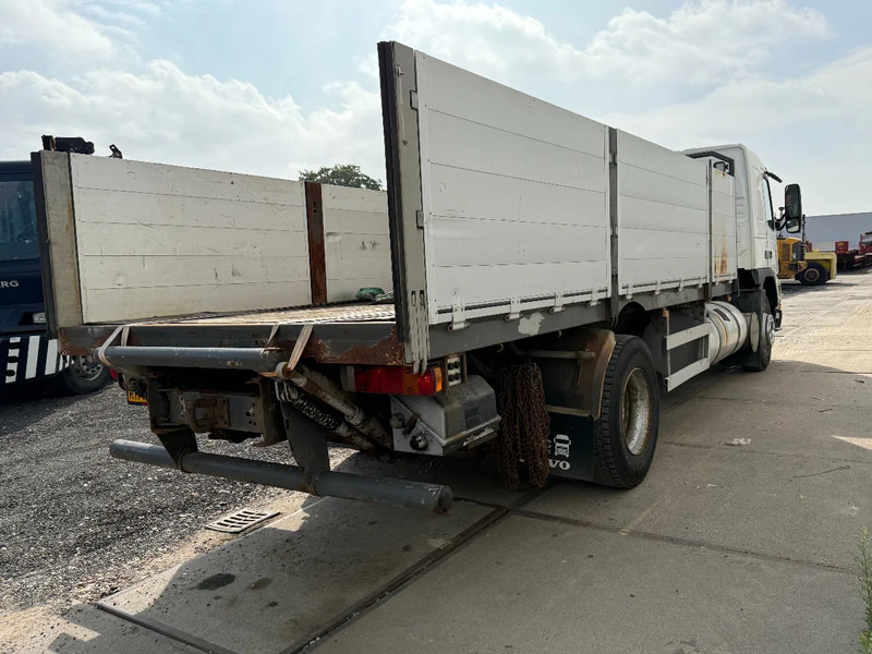 Volvo FM 7.290 4X2 - EURO 2 + MANUAL GEARBOX - 栏板式/ 平板卡车:图4 Volvo FM 7.290 4X2 - EURO 2 + MANUAL GEARBOX - 栏板式/ 平板卡车:图4