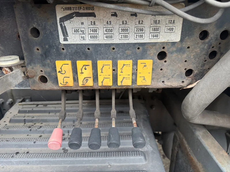 Volvo FM 9.340 6X2 EURO 5 HIAB 211 EP3 + REMOTE CONTROL - 起重车:图5 Volvo FM 9.340 6X2 EURO 5 HIAB 211 EP3 + REMOTE CONTROL - 起重车:图5