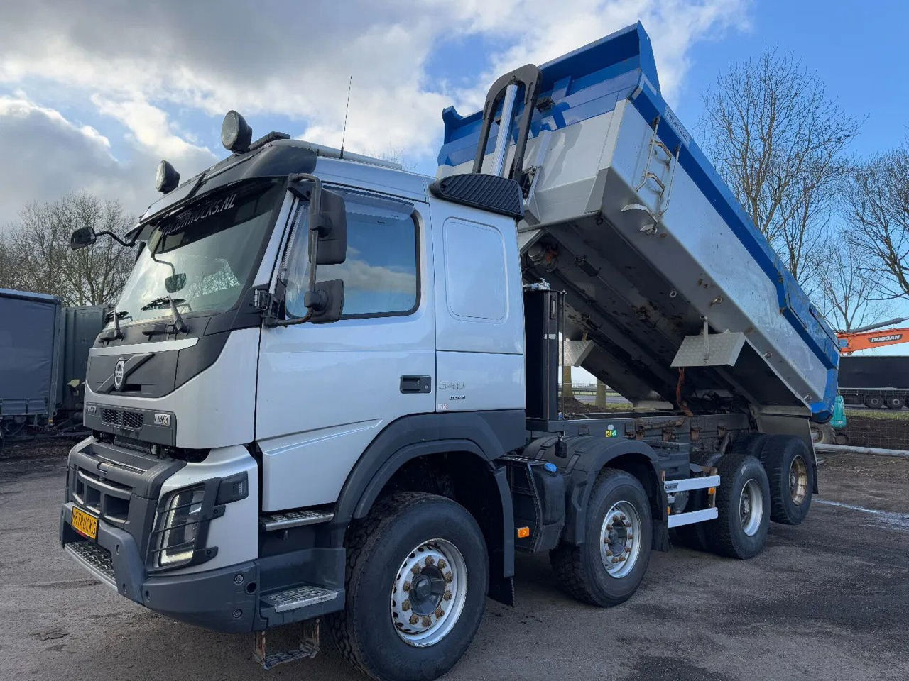 Volvo FMX 540 8X4 - EURO 6 + KIPPER + LIFTING AXLE Volvo FMX 540 8X4 - EURO 6 + KIPPER + LIFTING AXLE - 翻斗车:图1 Volvo FMX 540 8X4 - EURO 6 + KIPPER + LIFTING AXLE Volvo FMX 540 8X4 - EURO 6 + KIPPER + LIFTING AXLE - 翻斗车:图1