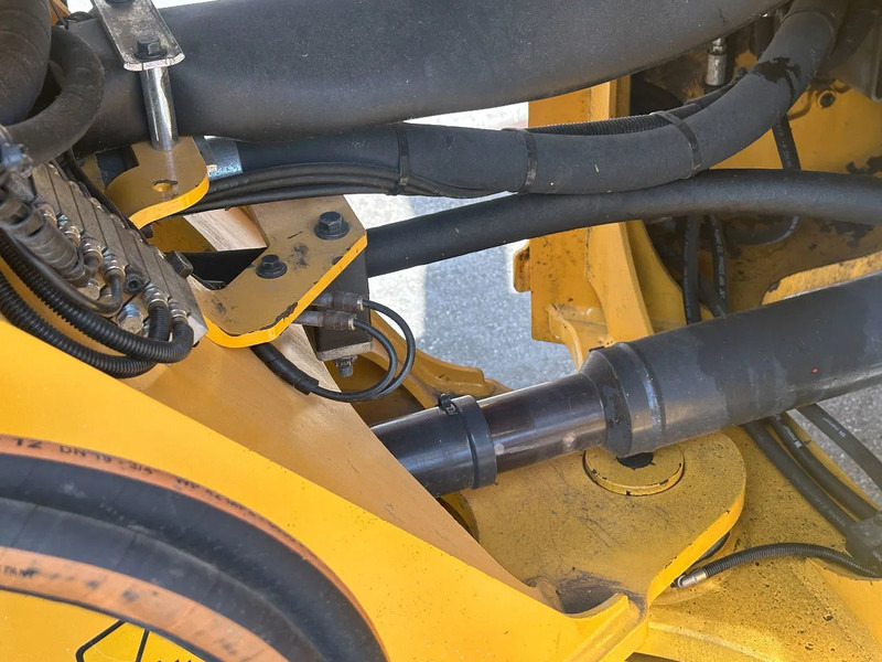 Volvo L60H , CE, 31359 HOURS, AUXILIARY HYDRAULICS, AIR CONDITIONER 租赁 Volvo L60H , CE, 31359 HOURS, AUXILIARY HYDRAULICS, AIR CONDITIONER:图13 Volvo L60H , CE, 31359 HOURS, AUXILIARY HYDRAULICS, AIR CONDITIONER 租赁 Volvo L60H , CE, 31359 HOURS, AUXILIARY HYDRAULICS, AIR CONDITIONER:图13