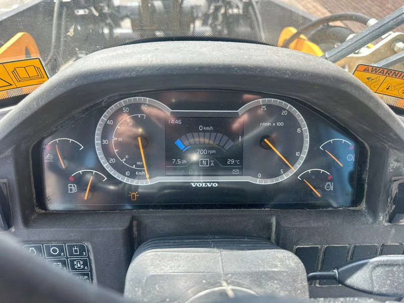 Volvo L60H , CE, 31359 HOURS, AUXILIARY HYDRAULICS, AIR CONDITIONER 租赁 Volvo L60H , CE, 31359 HOURS, AUXILIARY HYDRAULICS, AIR CONDITIONER:图8 Volvo L60H , CE, 31359 HOURS, AUXILIARY HYDRAULICS, AIR CONDITIONER 租赁 Volvo L60H , CE, 31359 HOURS, AUXILIARY HYDRAULICS, AIR CONDITIONER:图8