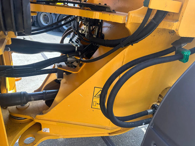 Volvo L60H , CE, 31359 HOURS, AUXILIARY HYDRAULICS, AIR CONDITIONER 租赁 Volvo L60H , CE, 31359 HOURS, AUXILIARY HYDRAULICS, AIR CONDITIONER:图17 Volvo L60H , CE, 31359 HOURS, AUXILIARY HYDRAULICS, AIR CONDITIONER 租赁 Volvo L60H , CE, 31359 HOURS, AUXILIARY HYDRAULICS, AIR CONDITIONER:图17