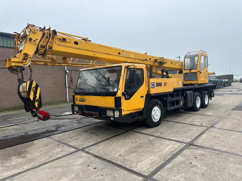 XCMG QY20B.5 6X6 FULL STEEL - 移动式起重机:图2 XCMG QY20B.5 6X6 FULL STEEL - 移动式起重机:图2