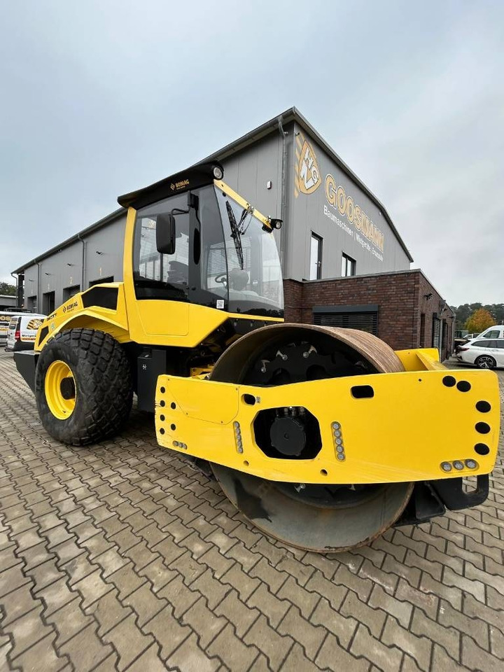 Bomag BW 211 D-5 - 压实机:图1 Bomag BW 211 D-5 - 压实机:图1