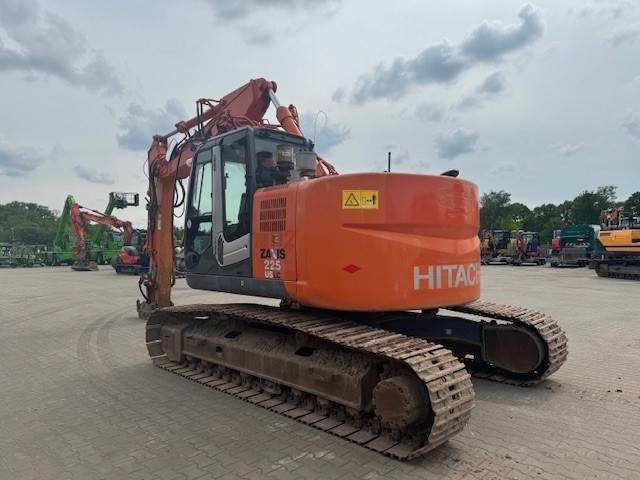 HITACHI ZX 225USLC-3 - 履带式挖掘机:图4 HITACHI ZX 225USLC-3 - 履带式挖掘机:图4