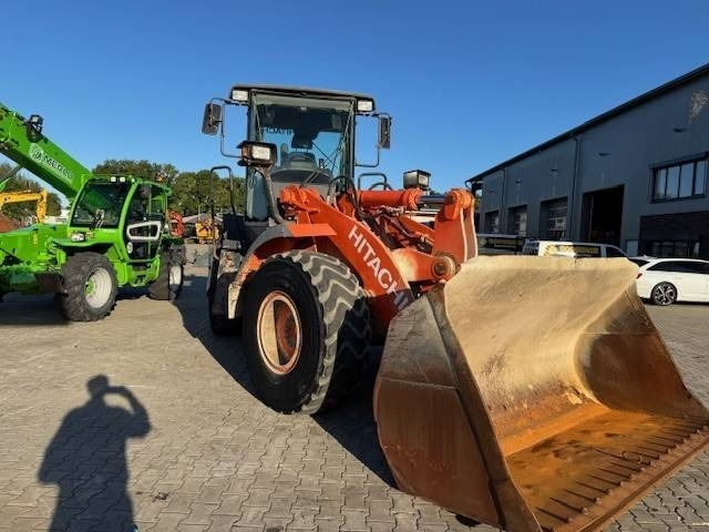 Hitachi ZW 180 - 轮式装载机:图3 Hitachi ZW 180 - 轮式装载机:图3